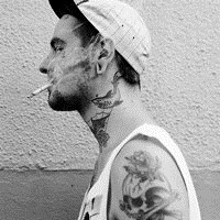 社会男头像带纹身抽烟
