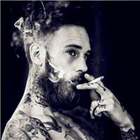 社会男头像带纹身抽烟