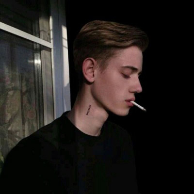 男生头像图片帅气抽烟